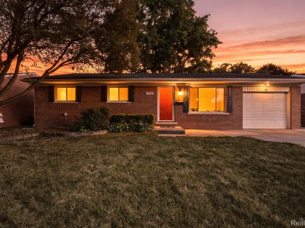 11198 Regal Dr, Sterling Heights, MI 48313