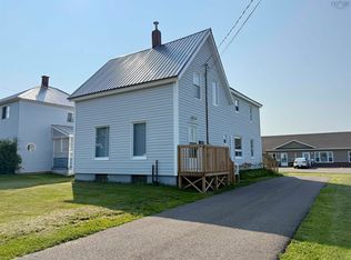 149 E Pleasant St, Amherst, NS B4H 1N4