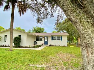 907 SE Lake St, Stuart, FL 34994