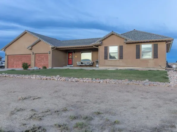 1350 N Farley Dr, Pueblo West, CO 81007