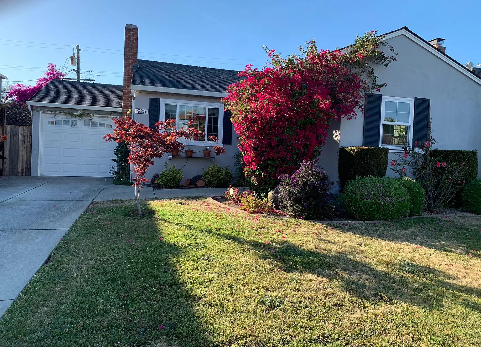 925 E Grant Pl photo 1