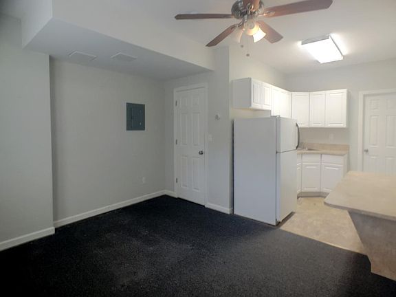2nd image of 9 Cherry Ln
