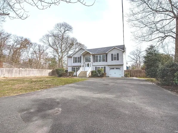 27 Williams Street, Centereach, NY 11720
