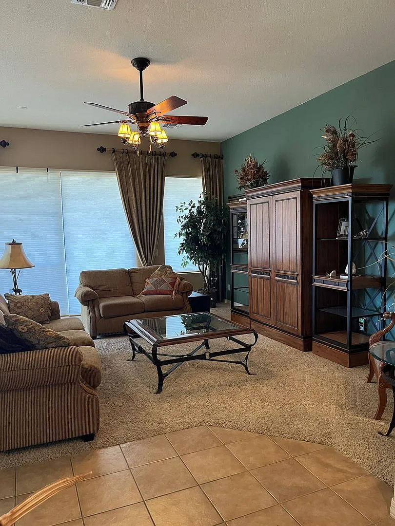 Winter Vacation Rental-2 Bedroom/2 Bath — Photo 3