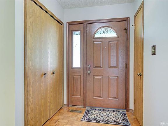 4th image of 2084 Entrada Dr