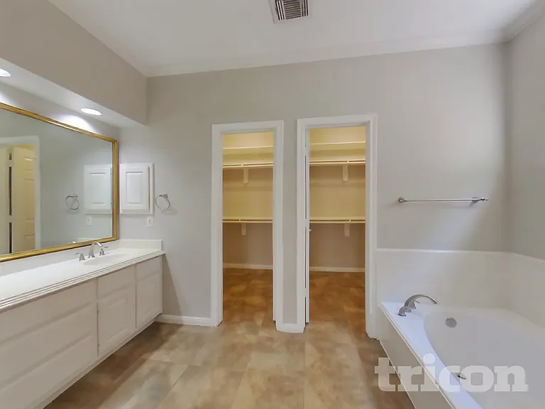 1507 Moon Shadow Ct — Photo 12