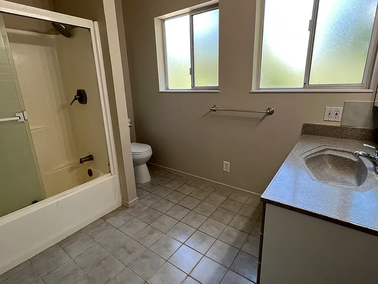 440 Cold Springs Rd #A — Photo 13