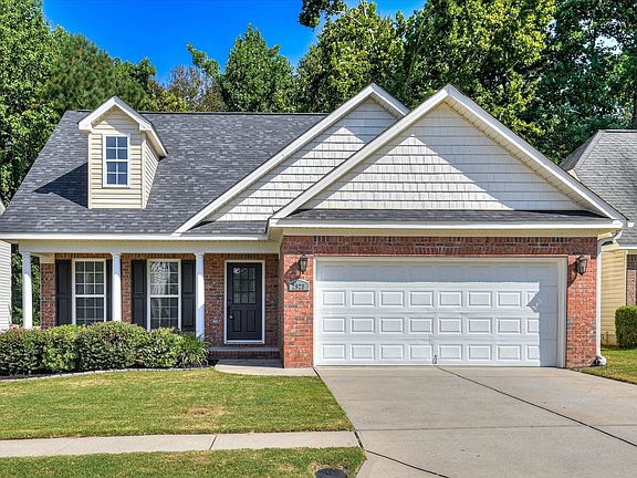 2nd image of 2928 Aylesbury Dr