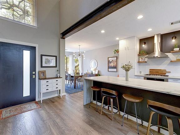 3rd image of 4704 Fannin Falls Pl