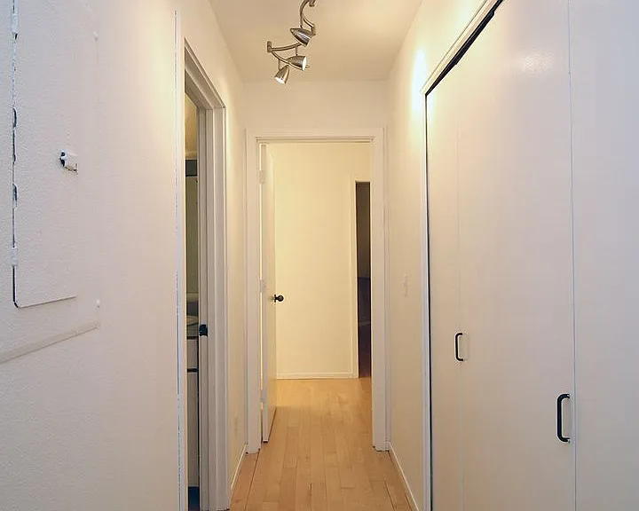 1710 S Harbor Way #205 — Photo 11