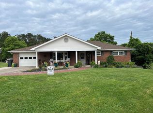 1003 Robert Ave, Milton, WV 25541