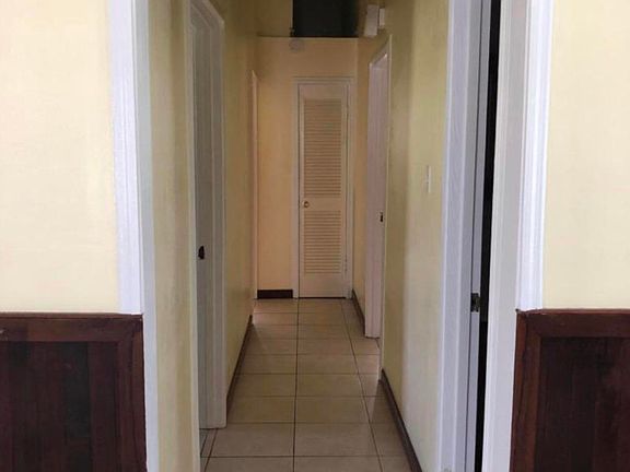 4th image of 38 Tipperary Ea St