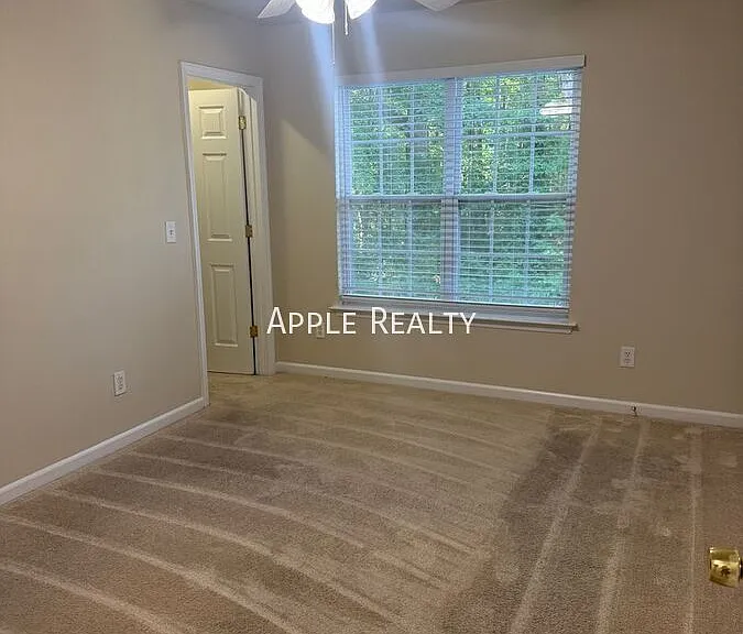 202 Allen St #B — Photo 21