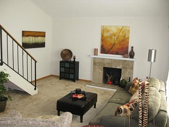 3rd image of 1538 Argyle Ct