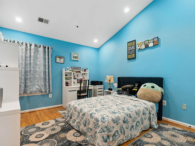 6005 Helmsman Way — Photo 29