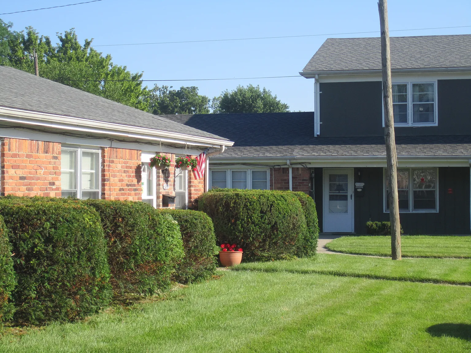 Emerton Place Townhomes — Photo 3