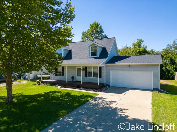 1192 Porter Dr, Charlotte, MI 48813