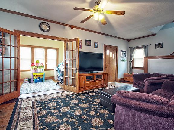3rd image of 1327 McKinley Ave