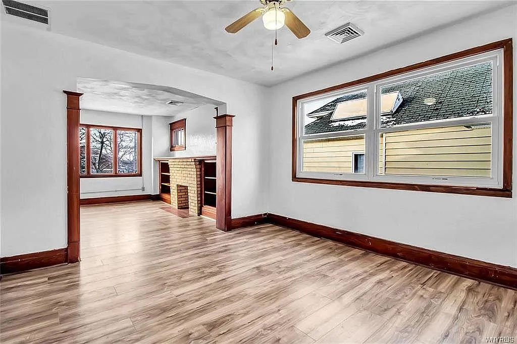 119 Hedwig Ave — Photo 2