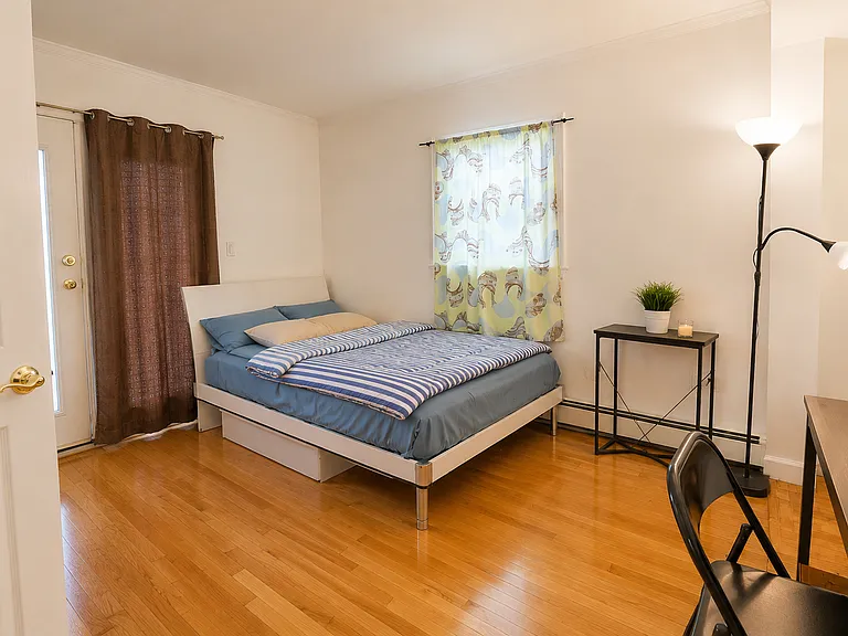 1 Eden Dr — Photo 4