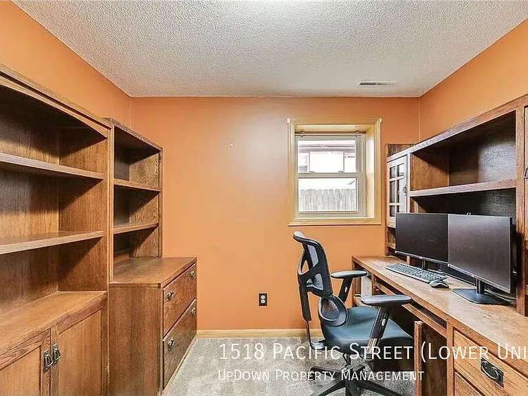 1518 Pacific St — Photo 17