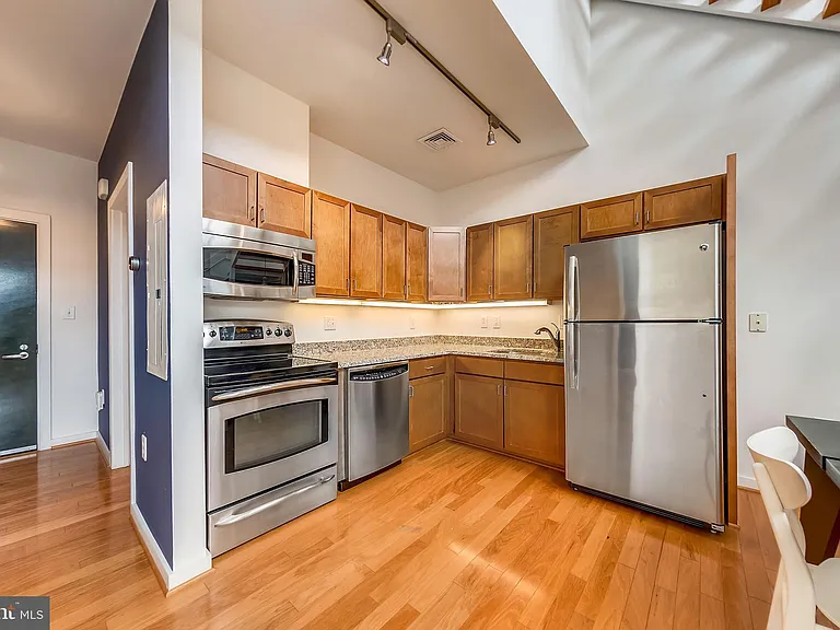1414 Belmont St NW #408 — Photo 12