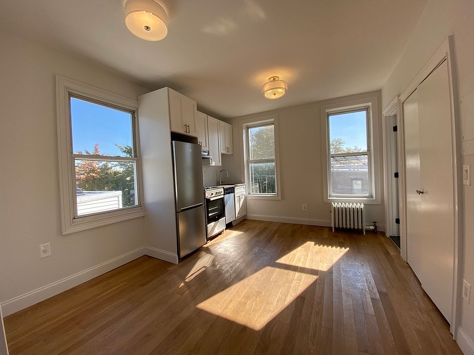 1st image of 318 Greenwood Ave APT 4