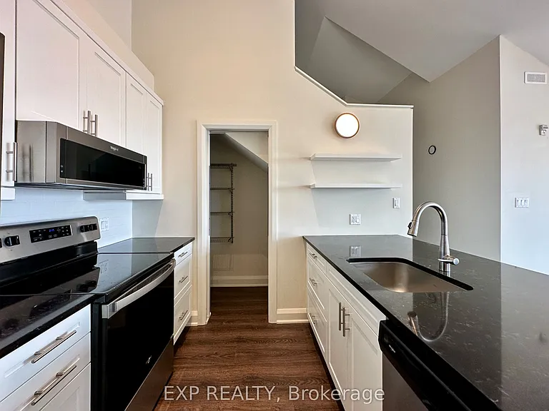 33 Maple Grove Rd #305 — Photo 5