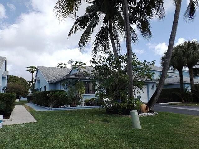 1st image of 3923 Island Club Circle W