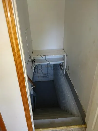 413 Fieldcrest Dr — Photo 2