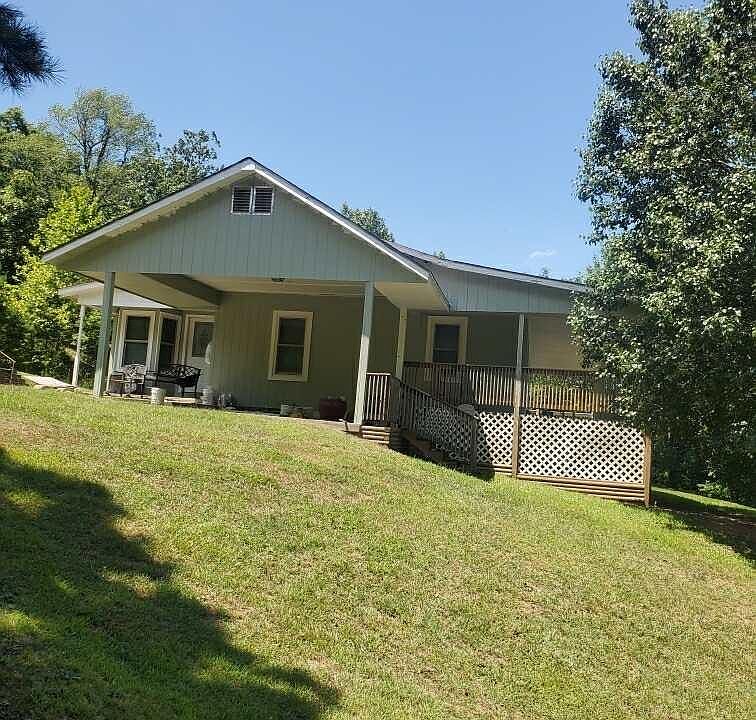 1st image of 958 Highway 375 E