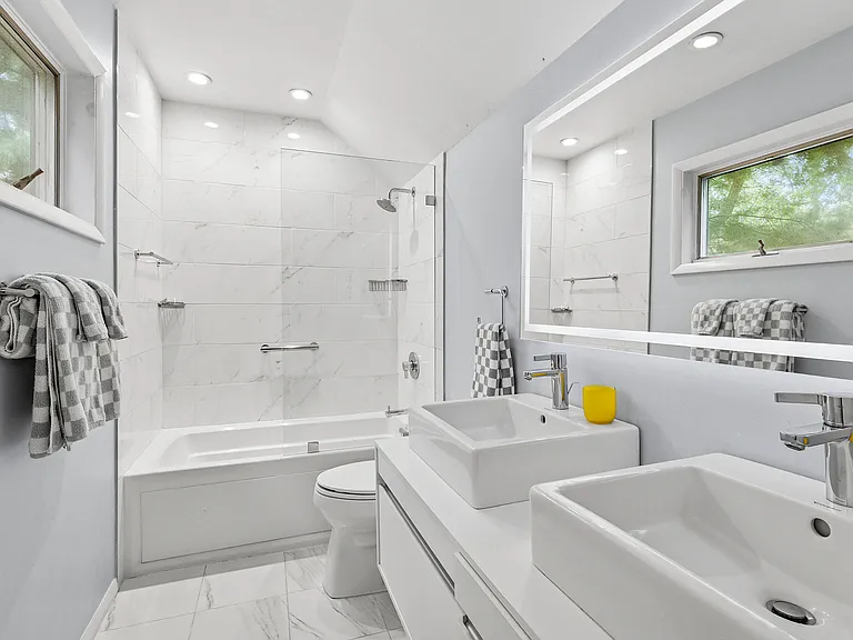 14 Bay View Ave — Photo 14