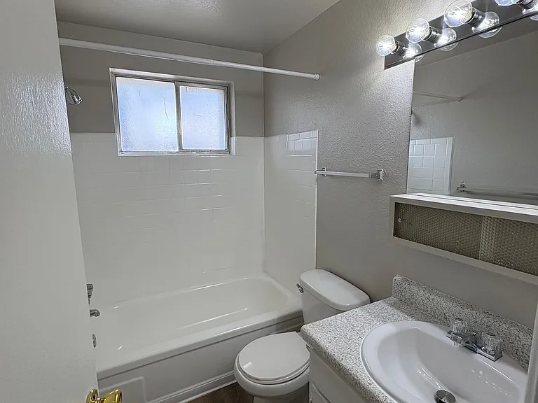Garden Center Apt. 62, 64 & 70 — Photo 54