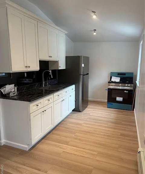 21 Continental Pl #B — Photo 4