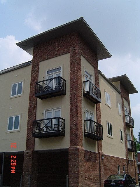1st image of 528 S Aycock St APT 204