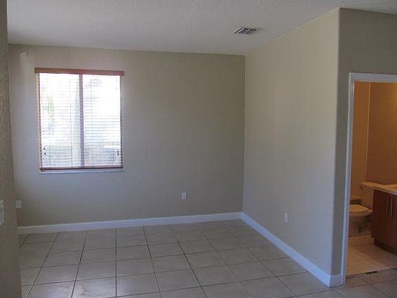 3rd image of 2442 SE 12th Ct #136