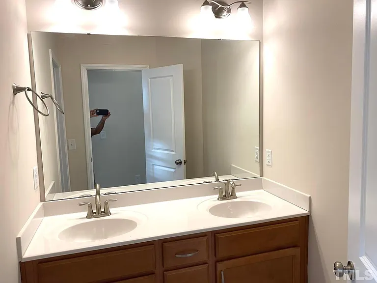 1148 Premier Key Dr — Photo 19