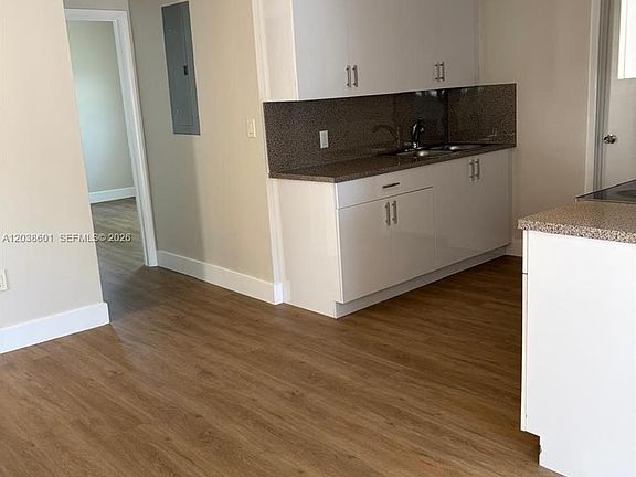 4th image of 2154 NW 50th St