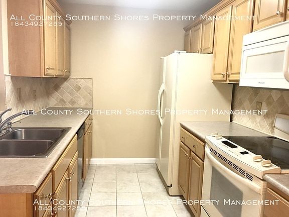 5th image of 1950 Bent Grass Dr APT C