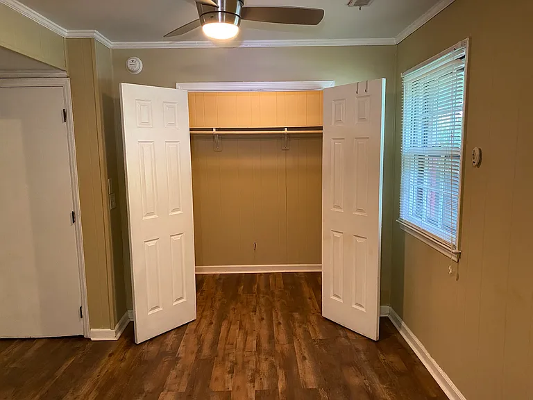 2305 Lawrence Dr — Photo 11