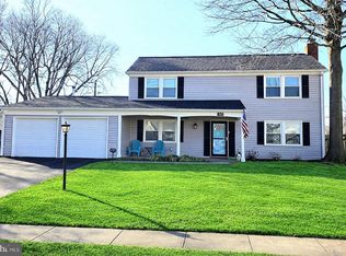 13127 Parson Ln, Fairfax, VA 22033