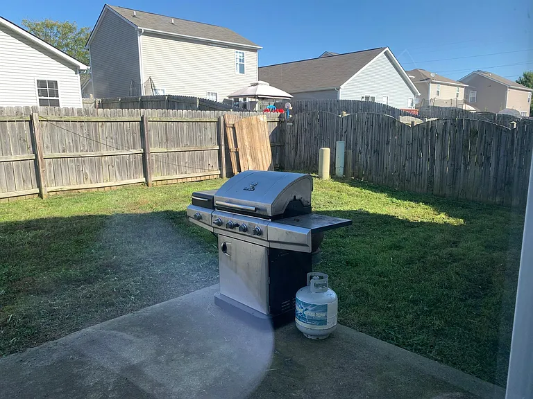 2317 Lonan Ct — Photo 20