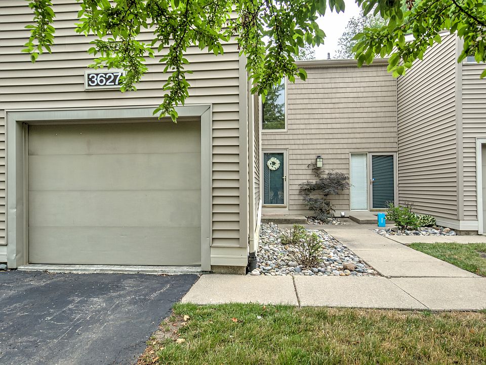 1st image of 3627 E Meadows Ct