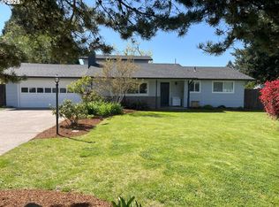 1060 Dondea St, Springfield, OR 97478