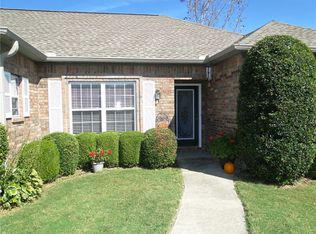 2516 W Indian Oaks Trl, Springdale, AR 72762