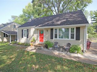 10935 Three Court Dr, Saint Louis, MO 63123