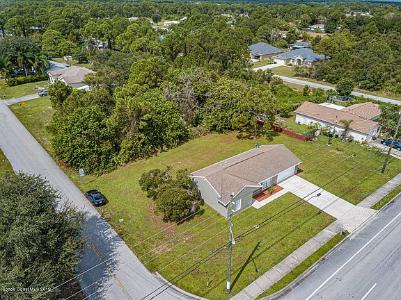 4th image of 2098 Emerson Dr SE