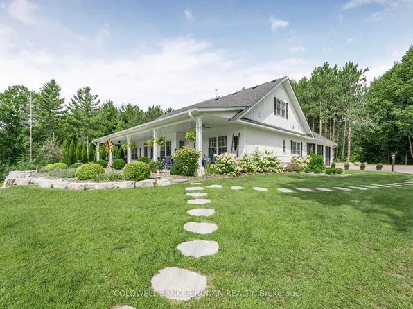 287 Dorion Rd, Tiny, ON L9M 0M4