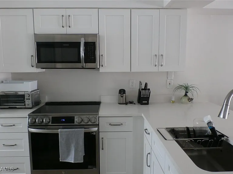 16252 Kelly Woods Dr — Photo 5