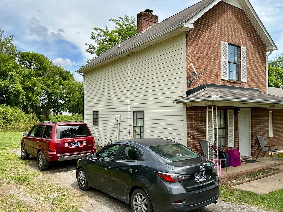 2nd image of 334 Lilly Ln